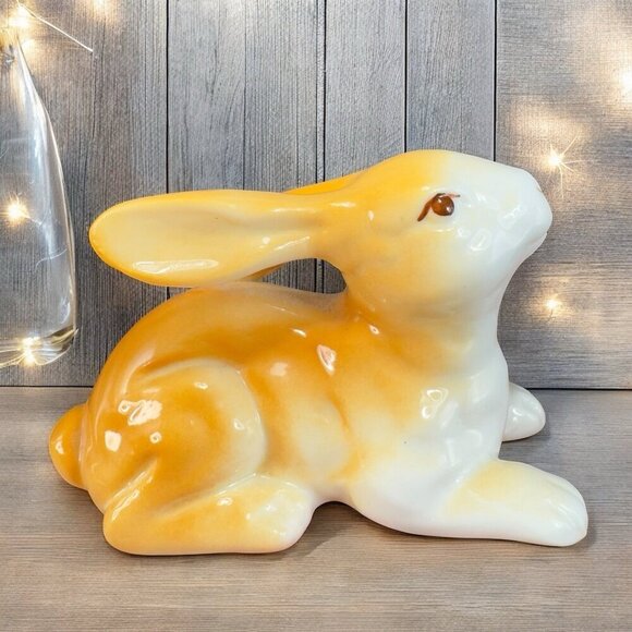 Vintage Bone China Small Rabbit Bunny Porcelain Figurine Tan White Figure VTG - Picture 1 of 11
